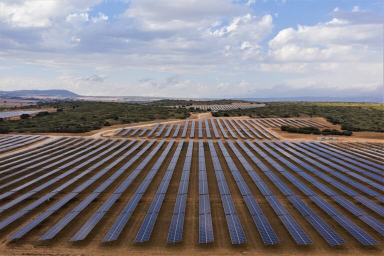 2P solar trackers | TracSmarT+2P | Solar Steel