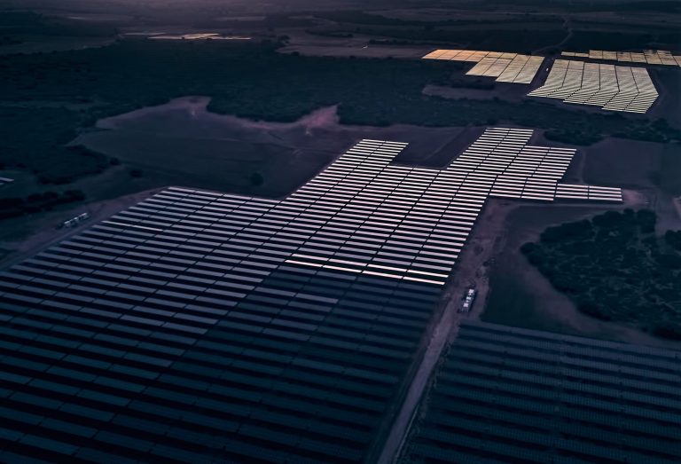 2P solar trackers | TracSmarT+2P | Solar Steel